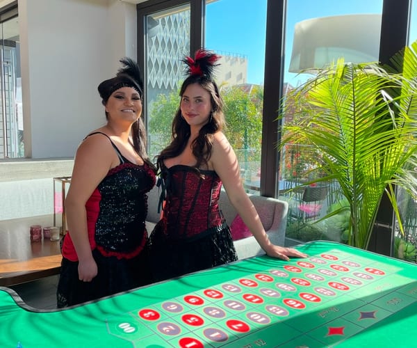 Showgirls & Impersonators